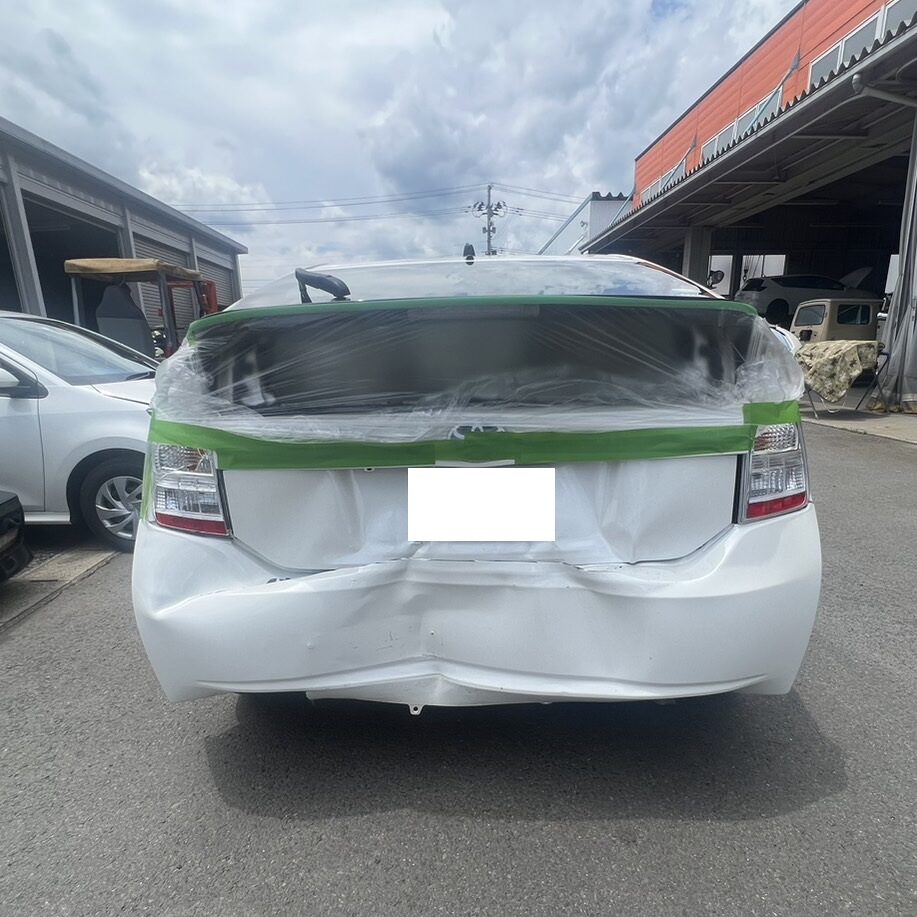 板金修理　ガラス交換　トヨタ　プリウスの画像